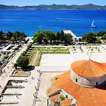 Guest house Gallery With Parking Zadar
