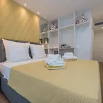 Guest house Gallery With Parking 3*