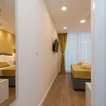 Guest house Gallery With Parking 3*