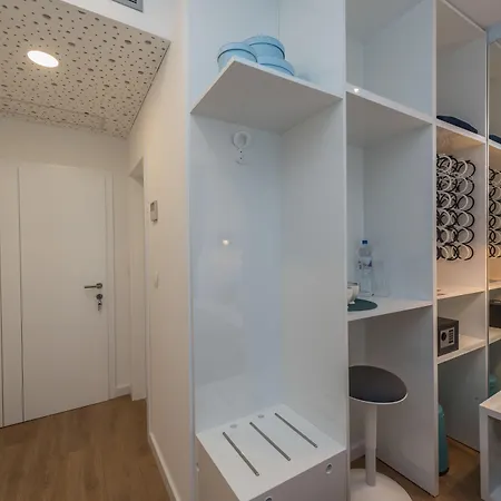 Gallery With Parking Zadar