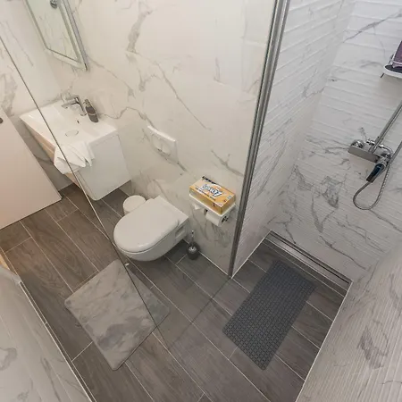 Pensjonat Gallery With Parking