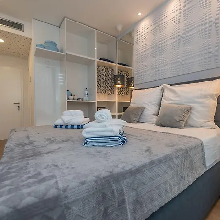 Gallery With Parking