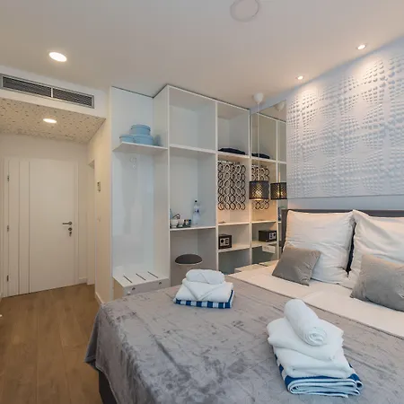 Gallery With Parking Zadar