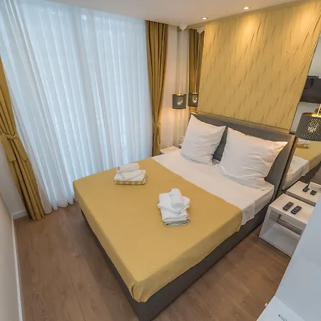 Gallery With Parking 3*