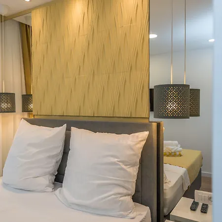 Pensión Gallery With Parking 3*