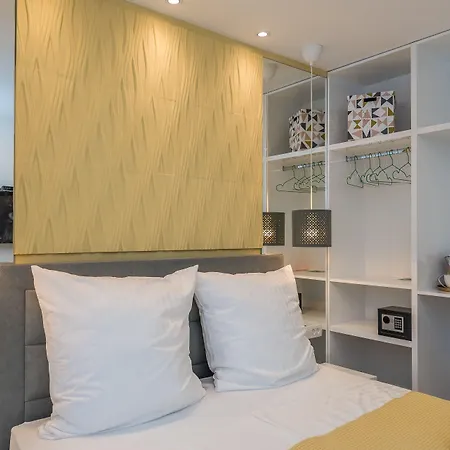 Gallery With Parking 3* Zadar