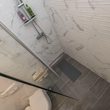 Pensión Gallery With Parking Zadar